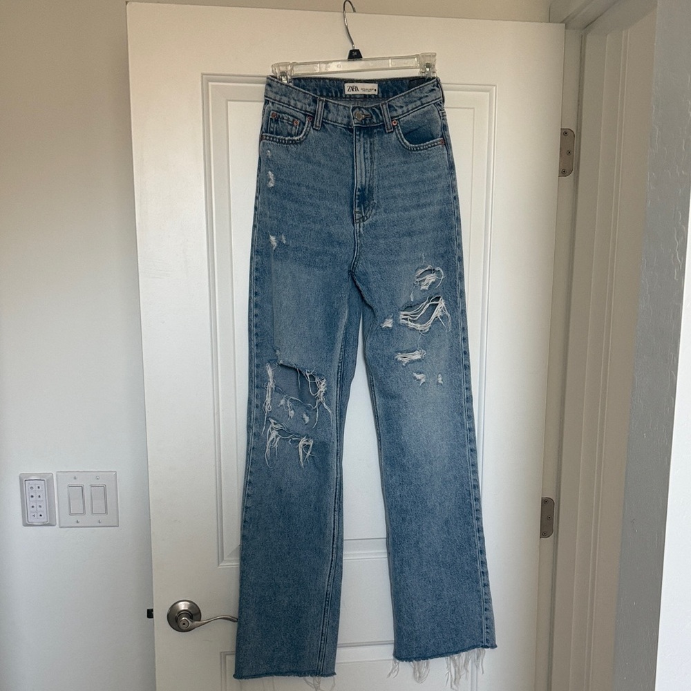 Zara Women's Straight Leg Light Blue Jeans